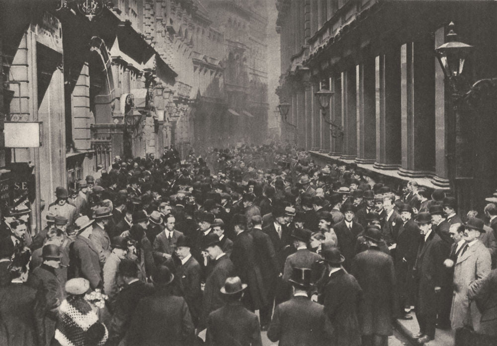 LONDON. In Throgmorton Street outside the Stock Exchange 1926 old print